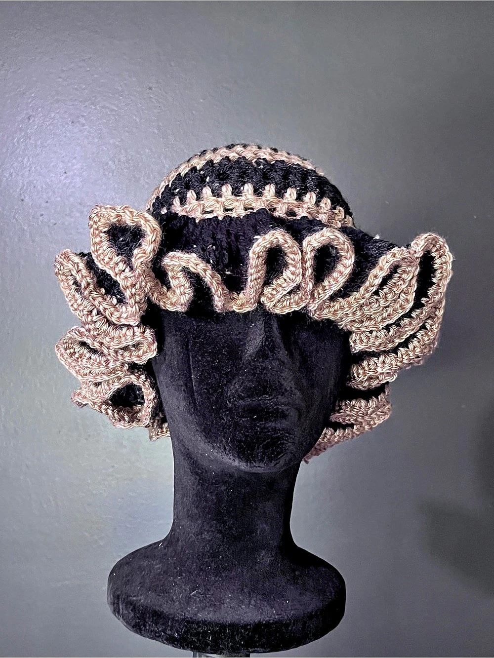 Striped Crochet Ruffle Hat in Black & Pink Like New